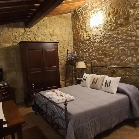 La Corte Antica 아파트 피엔자